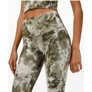 Women's Lululemon Align Diamond Dye Light Sage Army Green Dark Olive - 6